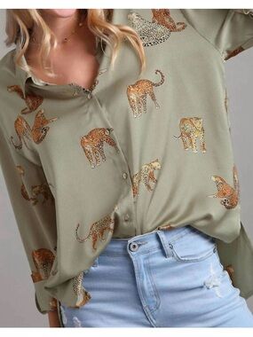 NWT UMGEE XL satin animal print button down shirt in sage green roll tab